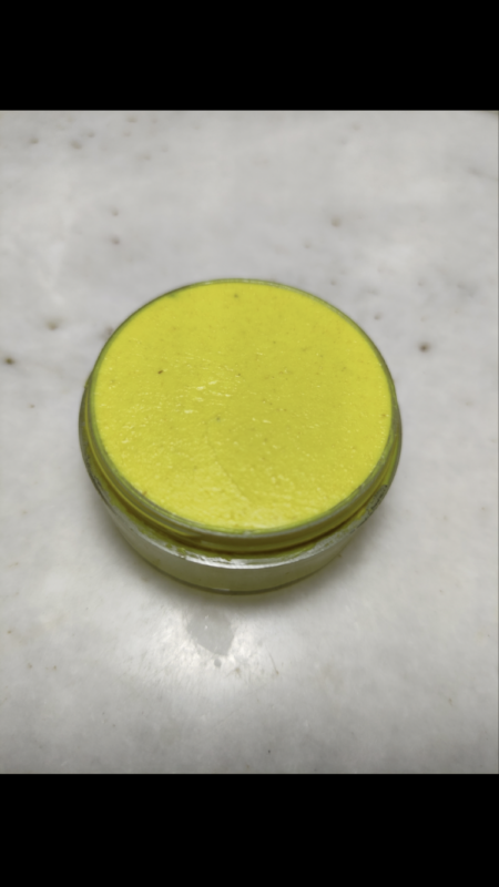 کرم ضد لک و روشن کننده گیاهی