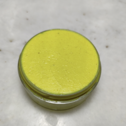 کرم ضد لک و روشن کننده گیاهی