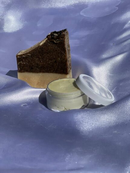 پک ضد جوش حاوی صابون چای سبز و کرم ضد جوش گیاهی